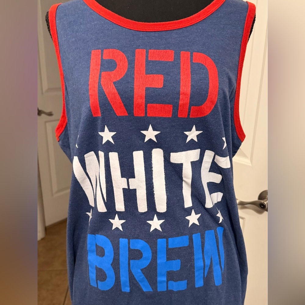 Hybrid & Company Blue Graphic Tank Top